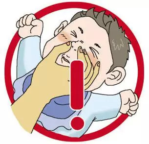 父亲一屁股“坐死”了亲生幼子！只因一个逗孩子玩的动作！