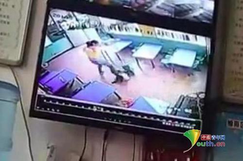 陕西一幼童幼儿园内被虐打 教育局：打人者是舅妈