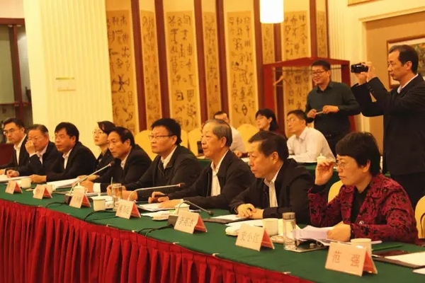 10月15日，“精准立法促进社会文明”座谈会现场