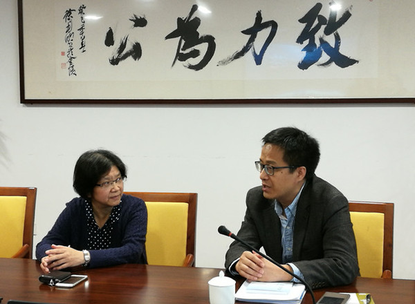 双方就引进海外高层次人才工作进行了深入交流