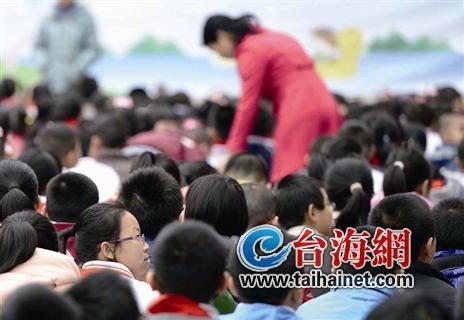 厦门女教师扎堆生二孩 不少学校遭遇“教师荒”