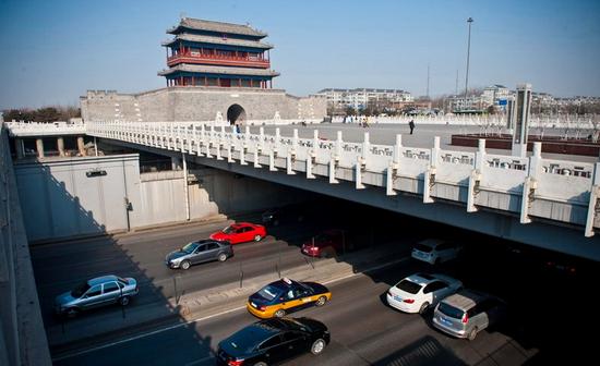 现在的永定门城楼（图源 新京报 新浪新闻中心联合出品《城门变》，摄影 李飞）