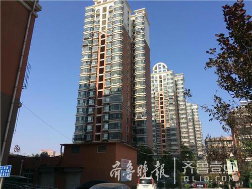 济南一小区“隔天供电” 逼得业主租房住酒店