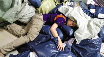 快递员月薪上万元难招人4