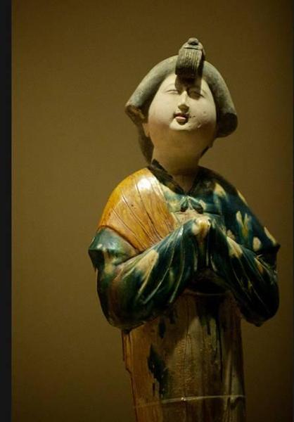 别看这位娘娘气质典雅，一脸贵相就请回家，当然您要觉得好萌好可爱，那您气场大，您请。