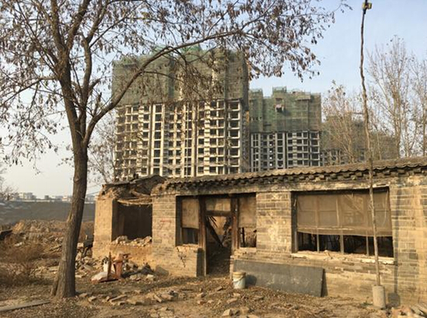 拆迁人员被扎死