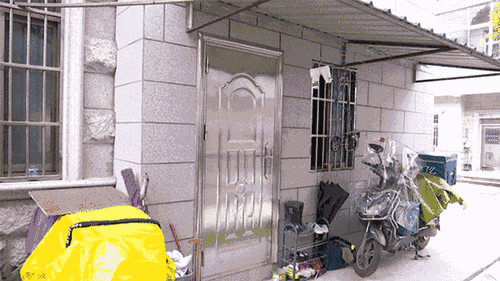 上海疑被虐死女童母亲：孩子从保姆家回来常带伤