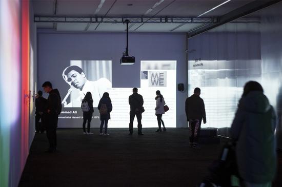 “新倾向：李明”，尤伦斯展览现场
