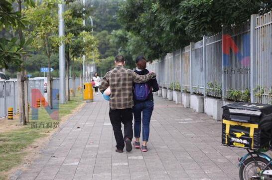 罗一笑父亲有3房2车5