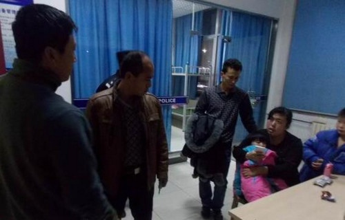 父母惩罚孩子将其丢荒郊野岭 结果孩子真丢了