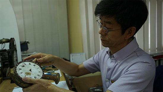 《我在故宫修文物》剧照。