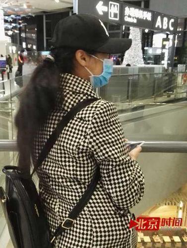 虹桥一姐为蹲守明星10小时不上厕所:我不想红