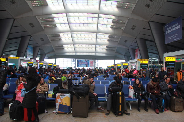 北京南站增设座椅至5100个(1)