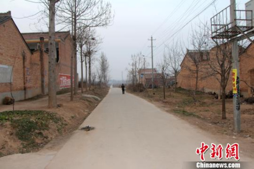 图为滞印54年中国老兵家乡咸阳薛宅南村。梅镱泷 摄