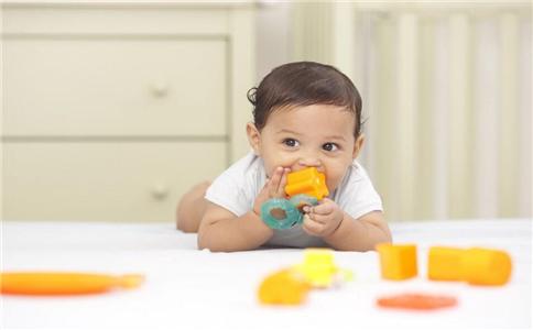 小儿肺热有哪些表现 小儿肺热怎么办 中医如何清除小儿肺热