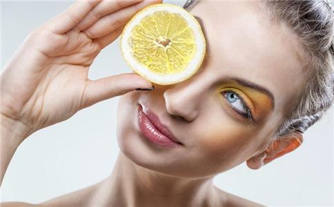 如何防治雀斑 怎么预防雀斑 长雀斑怎么办