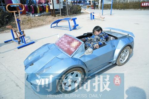 厉害了!郑州一大爷为孙子亲手打造3辆“兰博基尼”