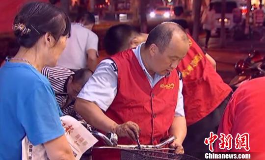 志愿服务数十载全国劳模孔胜东携兄弟谱最美家风