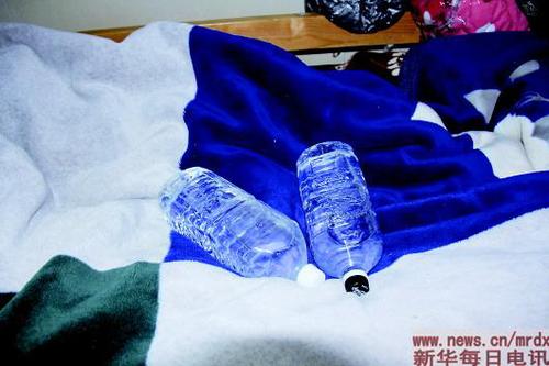 暖被子的矿泉水瓶。