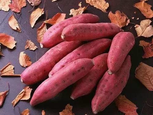 8种东西吃多了胃癌可能找上门！你家餐桌上就有