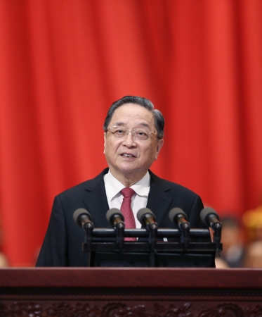 新华社照片，北京，2017年3月3日
    俞正声向大会作工作报告
    3月3日，中国人民政治协商会议第十二届全国委员会第五次会议在北京人民大会堂开幕。这是俞正声代表政协第十二届全国委员会常务委员会作工作报告。
    新华社记者 姚大伟 摄
