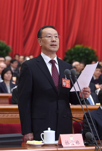 3月3日，中国人民政治协商会议第十二届全国委京员会第五次会议在北人民大会堂开幕。全国政协副主席杜青林主持开幕会。