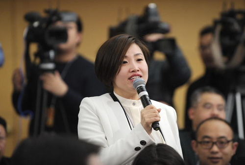 河南报业大河报客户端记者提问_副本