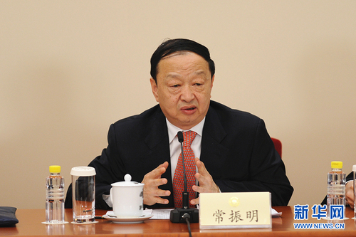 常振明回答记者提问_副本