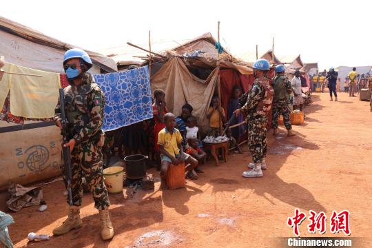 ?；げ慷釉谀衙裼?。　李欣 摄