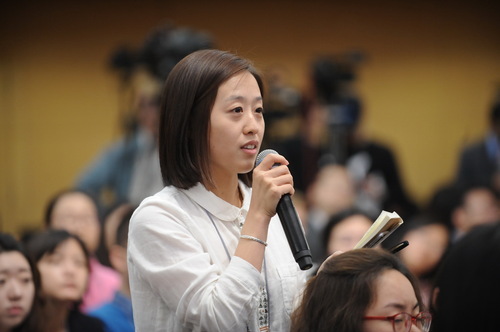 南方都市报记者提问。