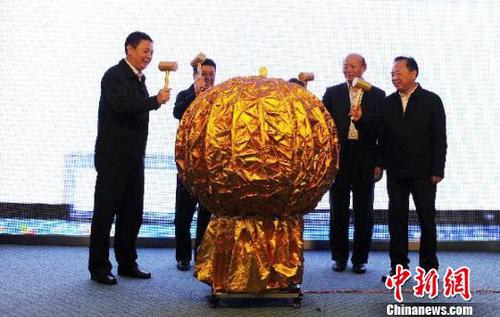 2016年10月14日，四川“藏区林特产品进都市”活动启动仪式在成都举行。此次活动是为了搭建藏区林特产品电子商务平台，打造藏区林特产品品牌，实现藏区林特产品产销对接、线上销售与线下体验互动，减少流通环节，降低流通成本，增加农牧民收入，提升藏区林业产业脱贫攻坚实效?！“苍?摄