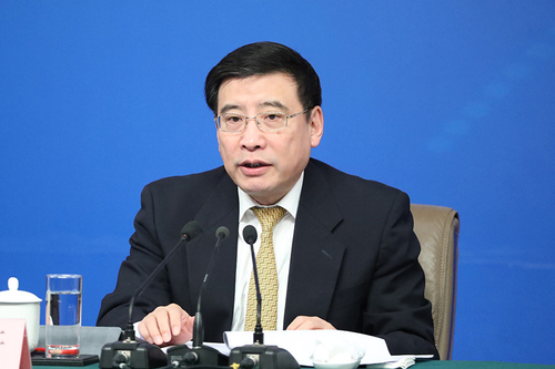 工业和信息化部部长苗圩回答记者提问_副本