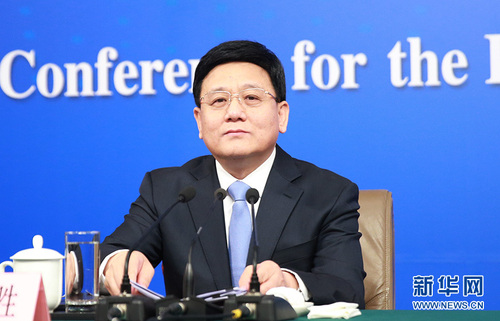 图为国家卫生计生委副主任、国务院医改办主任王贺胜。