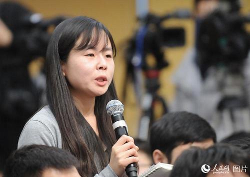 新京报记者提问