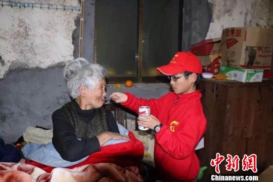 小义工有大善举 浙江诸暨“义二代”平均年龄11岁 店口镇义工协会提供 摄