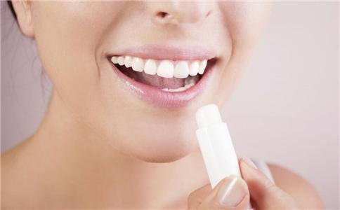 春季如何护唇 春季护唇有哪些方法 护唇的方法是什么