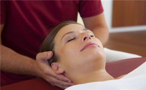 40岁女人怎么保养皮肤 40岁女人的护肤技巧有哪些 女人如何保养好皮肤