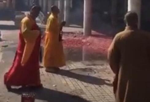 点击进入下一页