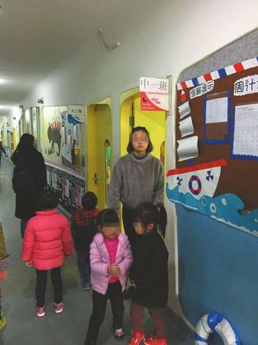 成都一幼儿园多名小孩疑被老师针扎屁股