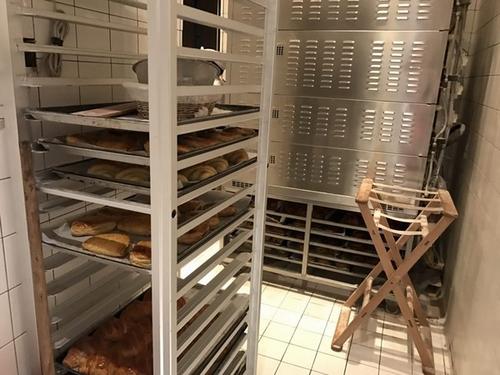 面包店用过期面粉 现已停止营业(组图)