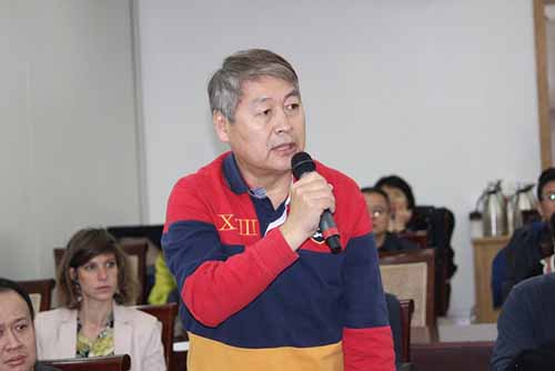 美国之音记者提问 刘瑞 摄