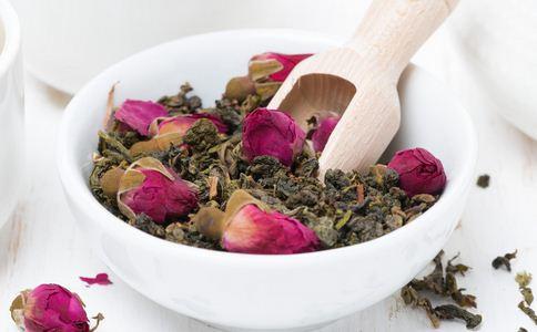 女人长痘痘怎么办 女人长痘痘喝什么茶好 喝哪些茶清热祛痘