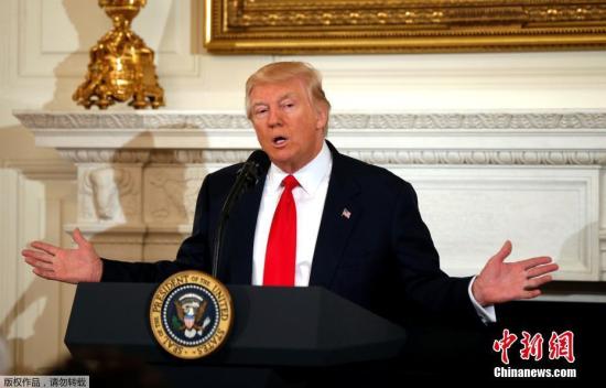2月27日，美国白宫行政管理和预算办公室官员称，总统特朗普的2018财年预算计划将增加540亿美元的军费开支。