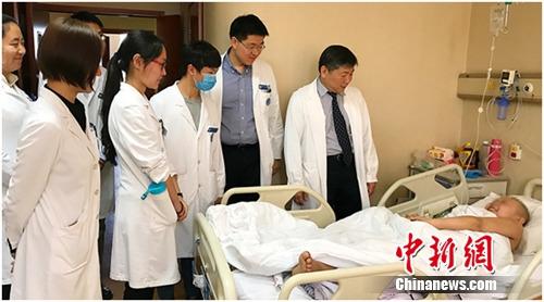 向日葵基金助力35位贫困骨癌患儿重获新生