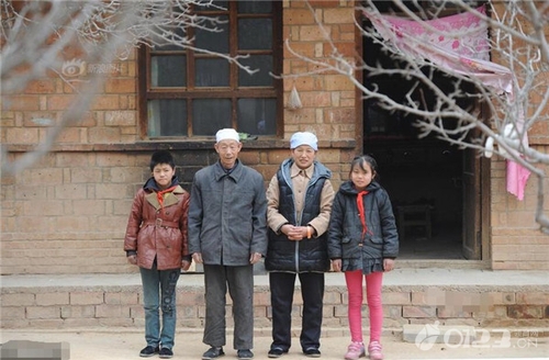 老汉娶小22岁乞讨女