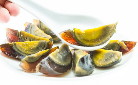 凉拌皮蛋有什么营养价值 凉拌皮蛋有哪些做法 凉拌皮蛋怎么做好吃