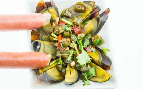 凉拌皮蛋有什么营养价值 凉拌皮蛋有哪些做法 凉拌皮蛋怎么做好吃