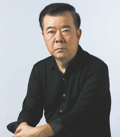 周梅森，著名作家、编剧，江苏省徐州人。中国作家协会主席团委员、江苏省作家协会副主席。