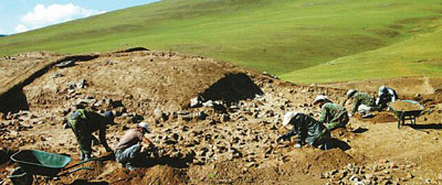 境外考古热中的冷思考