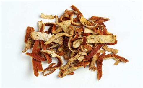 陈皮泡水功效有哪些 吃陈皮要注意什么 陈皮泡水喝有什么作用